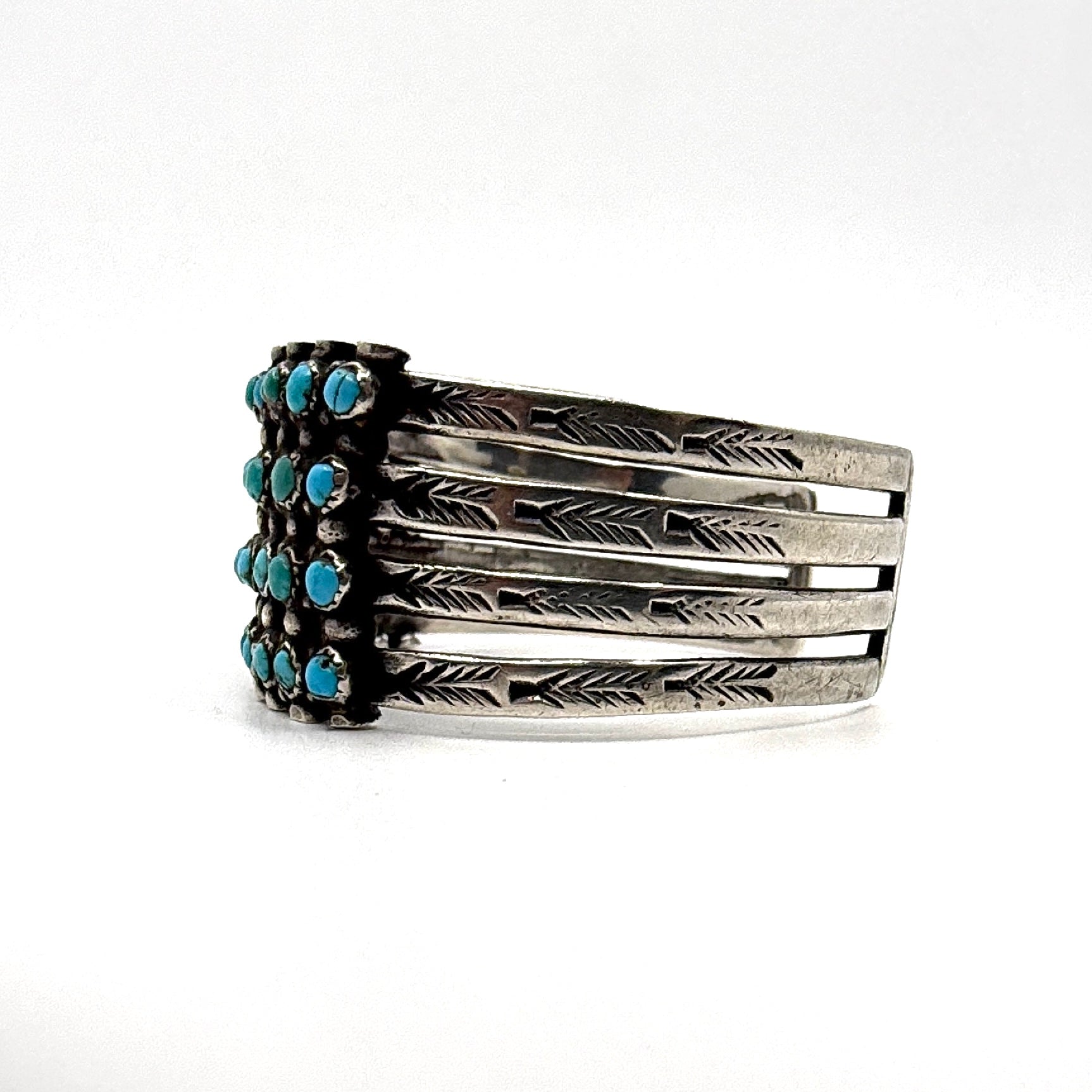 Vintage Zuni Four Row Snake Eye Bracelet 56 Turquoise Stones