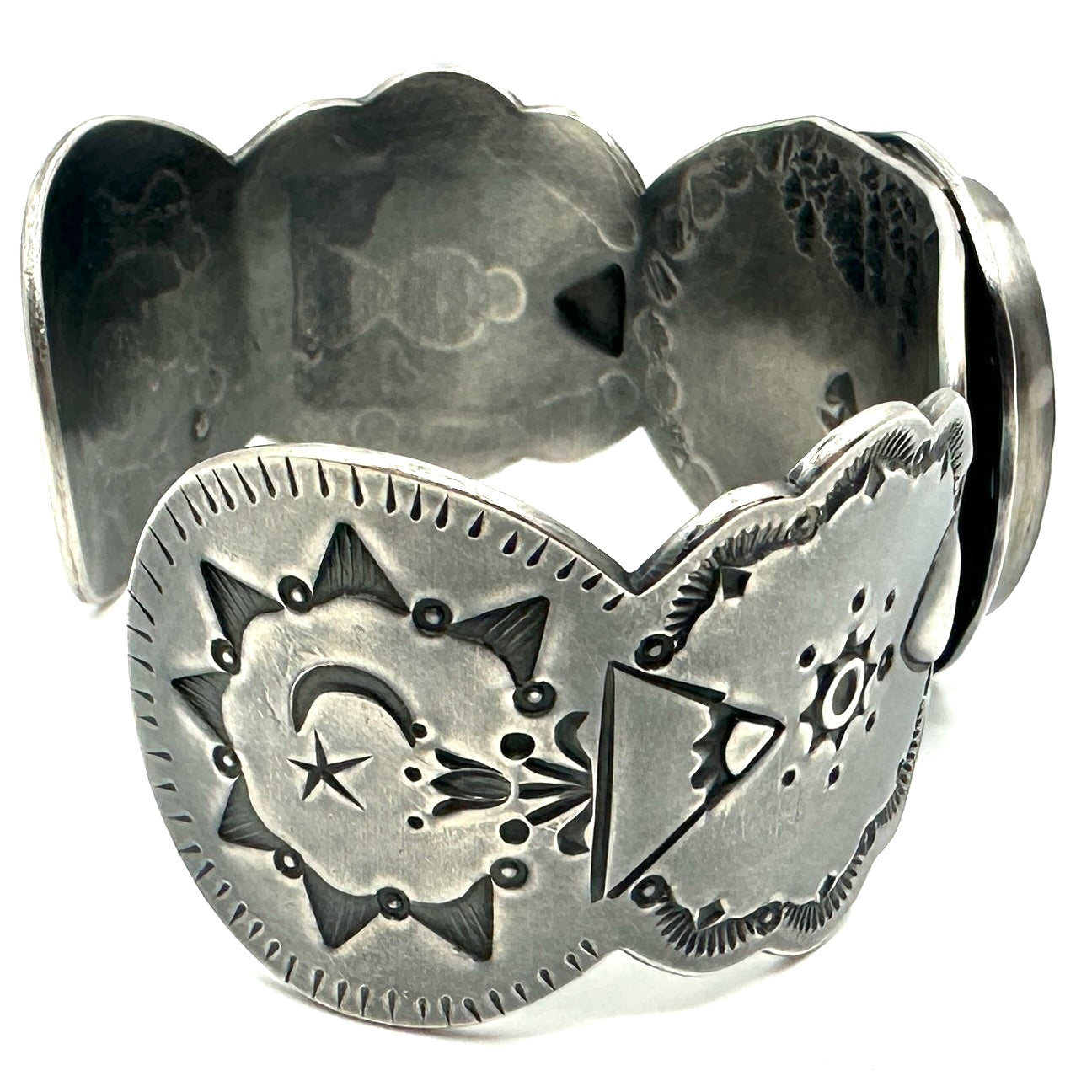 Tracey Belt Sterling Silver Scalloped Cuff with Mexican Turquoise